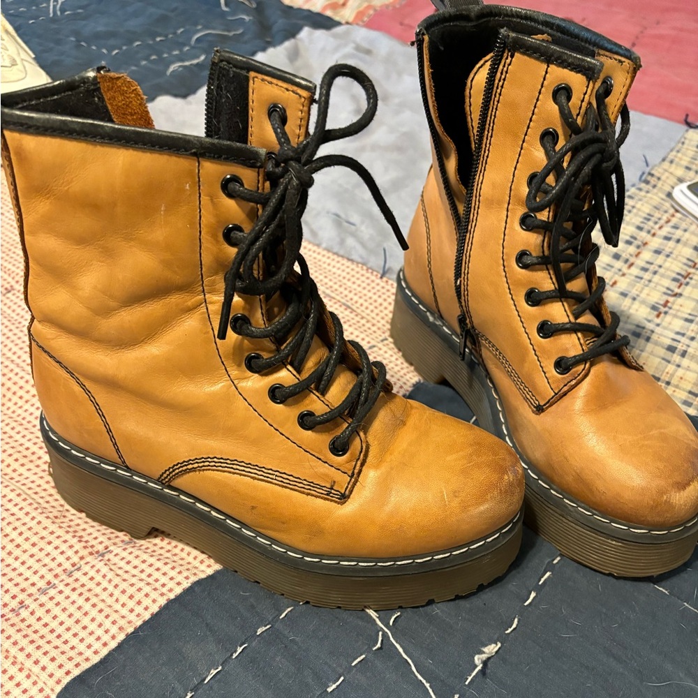 Roolee Platform Combat boots